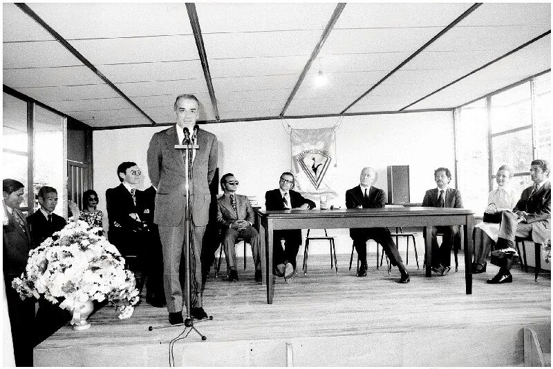 Daniel Oduber Quirós giving a speech in 1976