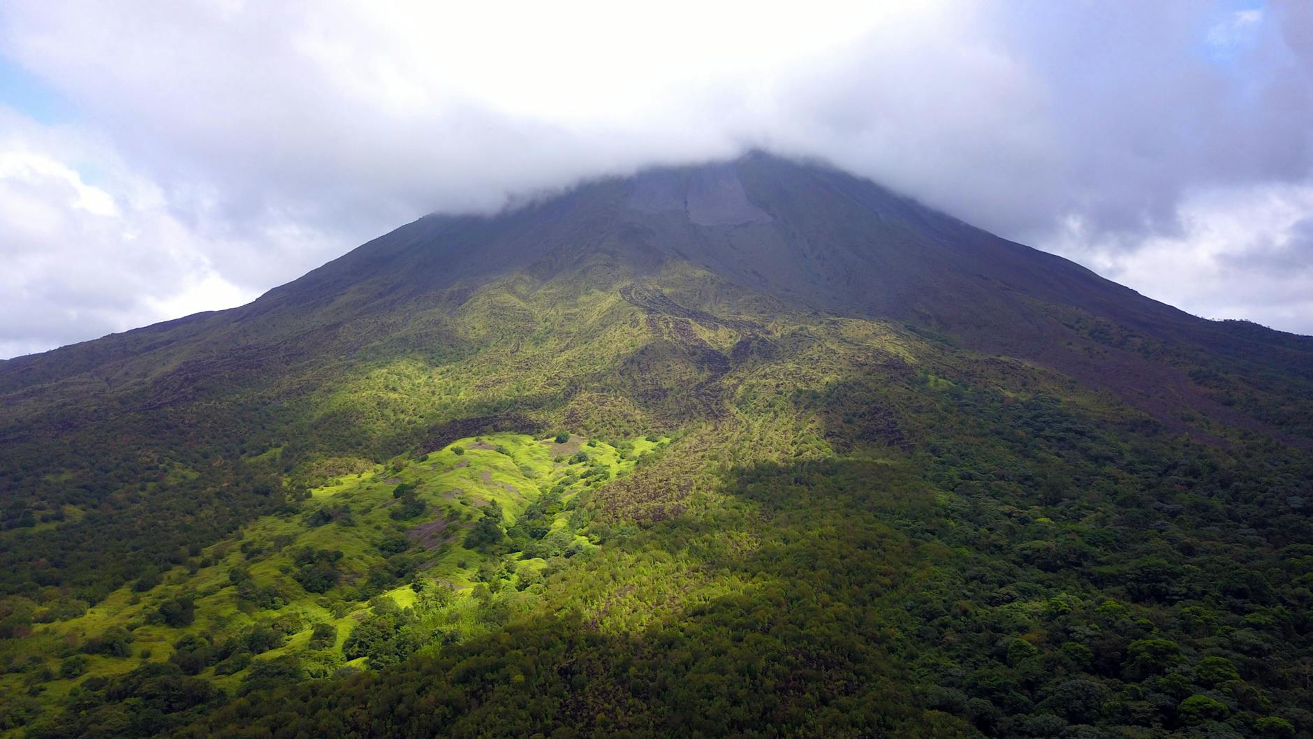 Cloud forest ridge near Arenal, Costa Rica