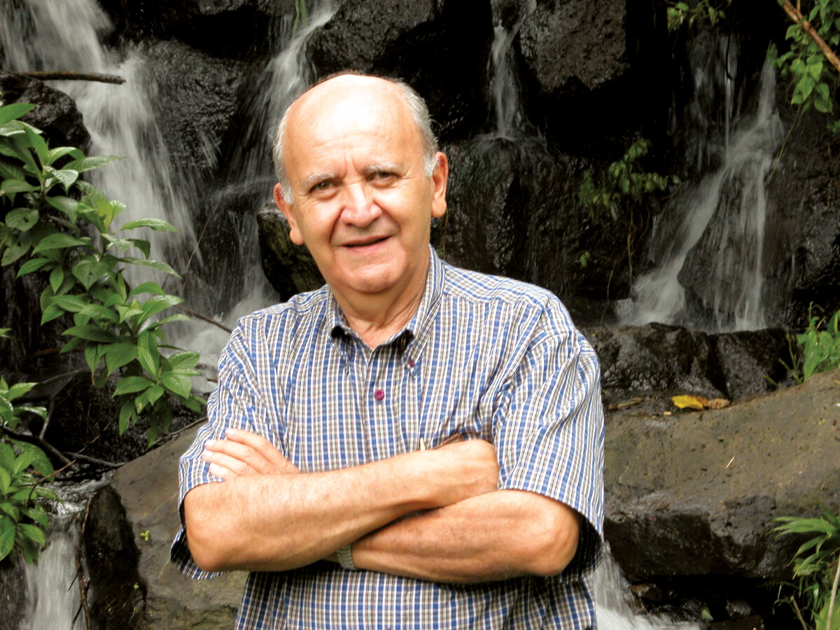 Dr. Rodrigo Gámez-Lobo, founder of Costa Rica's National Biodiversity Institute (INBio)